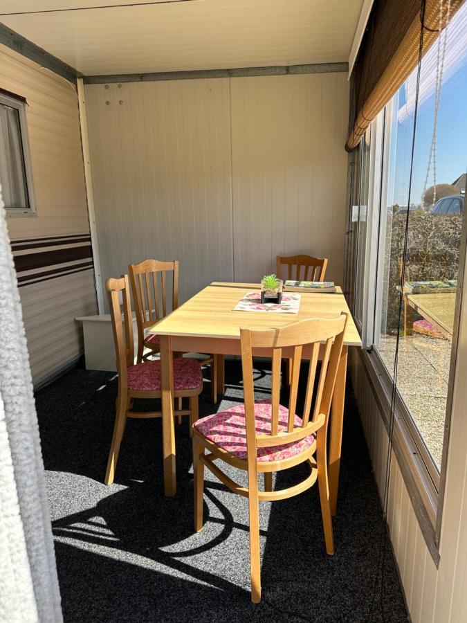 Gezellige Stacaravan Met Groot, Zonnig Terras! Belt-Schutsloot Exterior foto